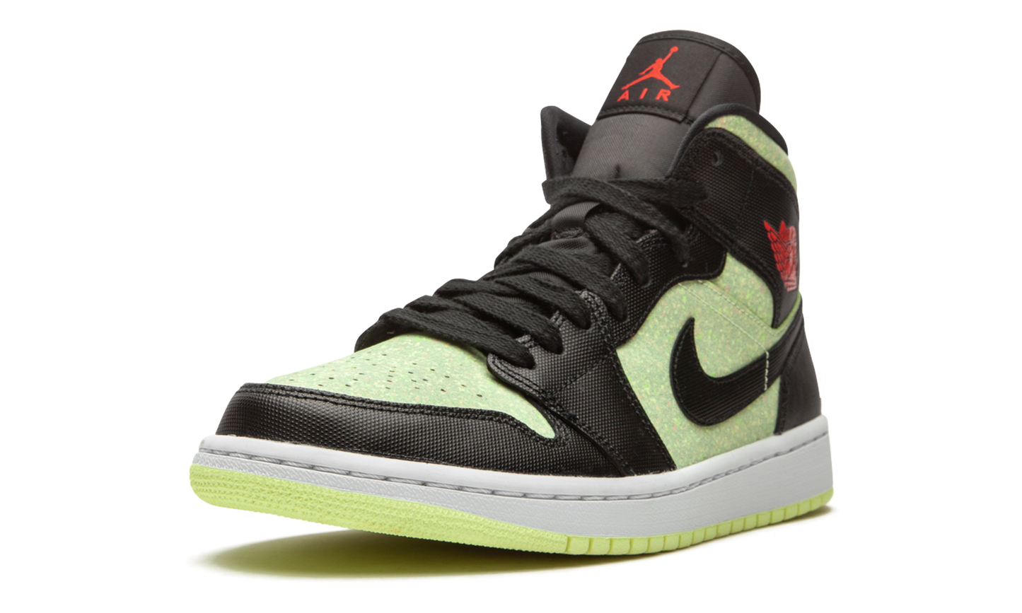 AIR JORDAN 1 MID SE WMNS "Barely Volt / Chile Red"
