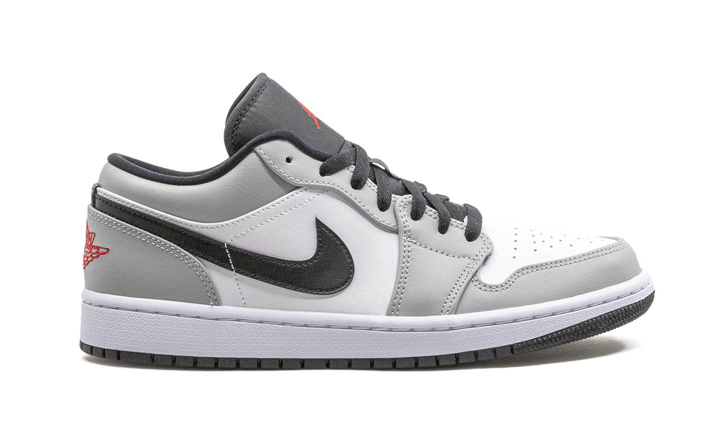 Air Jordan 1 Low "Light Smoke Grey"