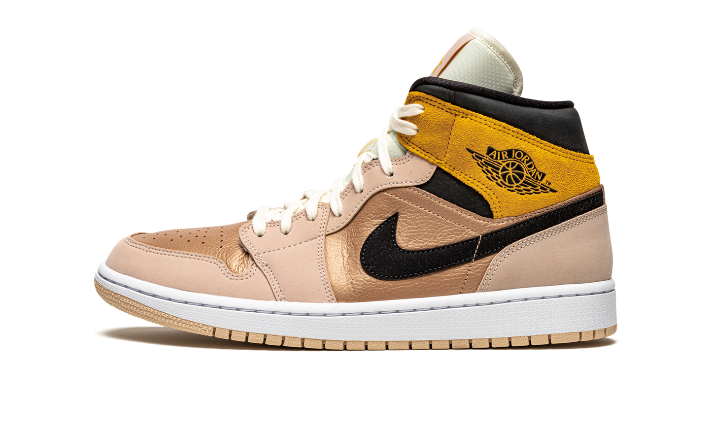 AIR JORDAN 1 MID SE WMNS "Particle Beige"