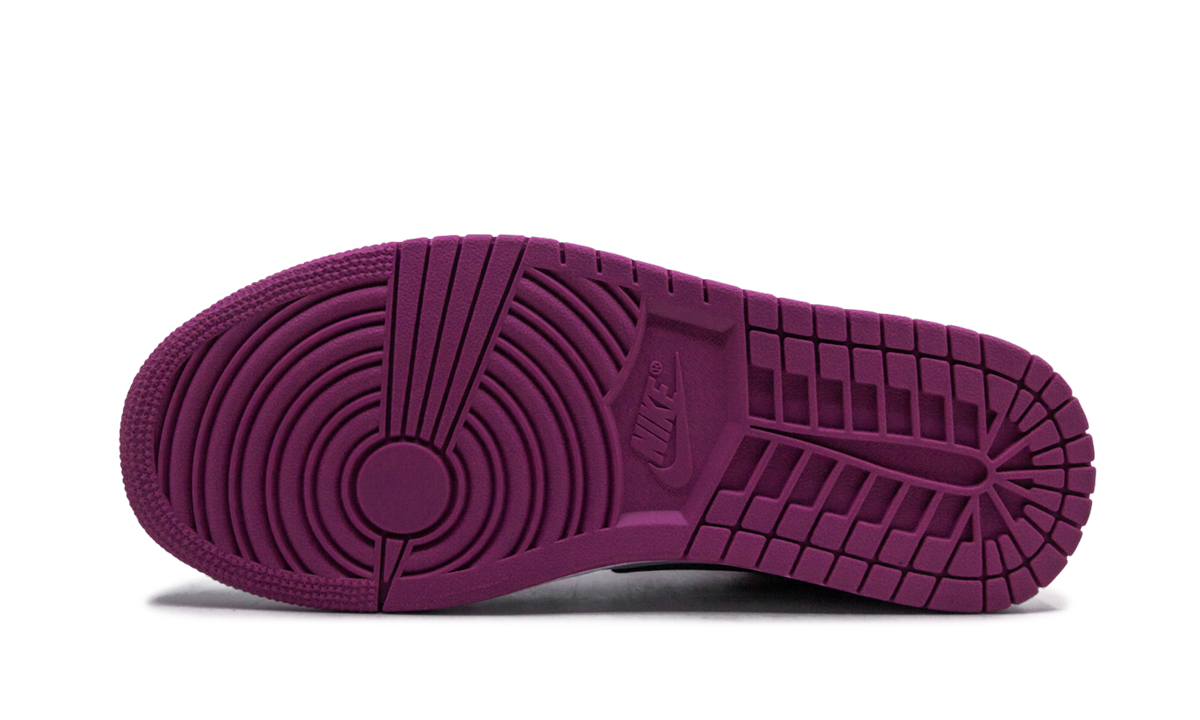 Air Jordan 1 Low SE "Fuchsia"