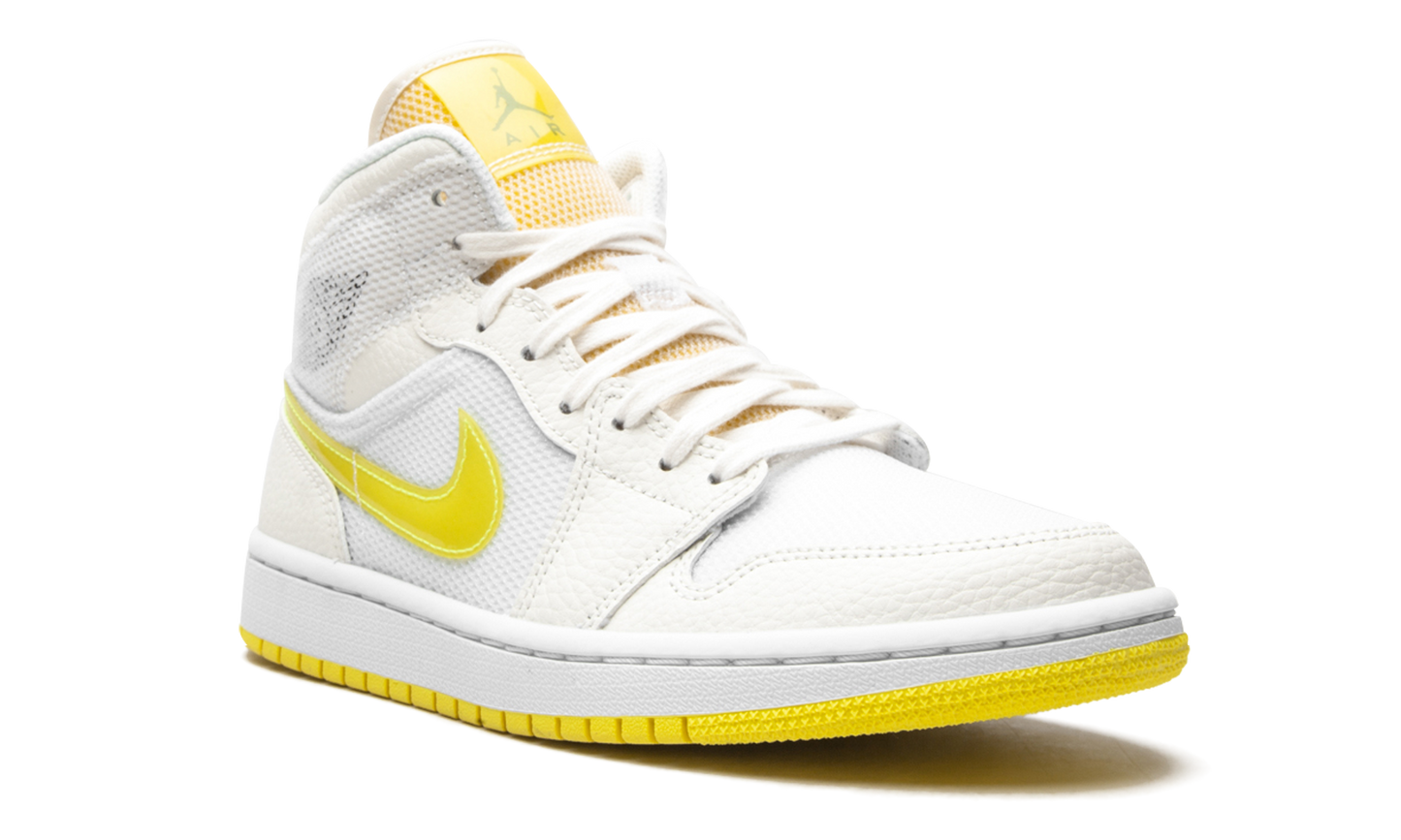 AIR JORDAN 1 MID SE WMNS "Voltage Yellow"