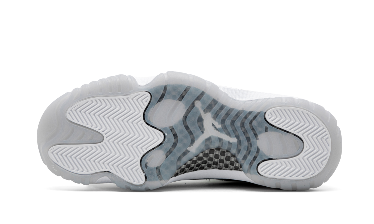 AIR JORDAN 11 RETRO WMNS "METALLIC SILVER"