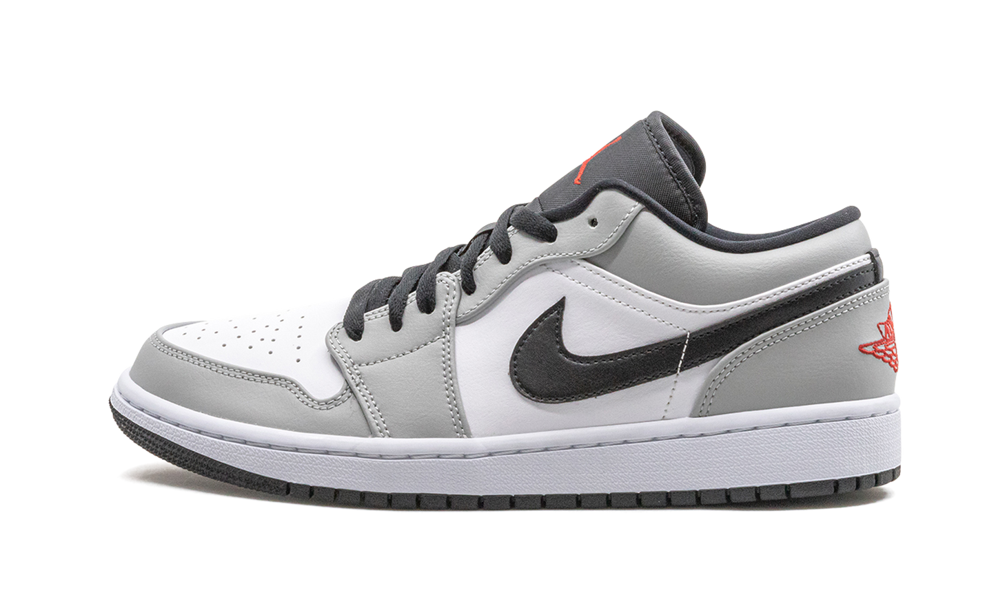 Air Jordan 1 Low "Light Smoke Grey"