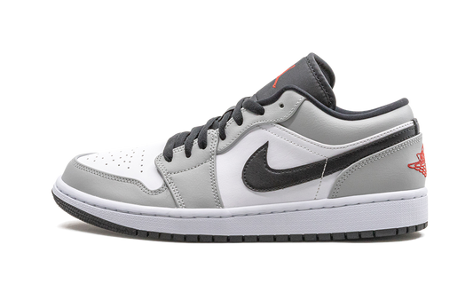 Air Jordan 1 Low "Light Smoke Grey"