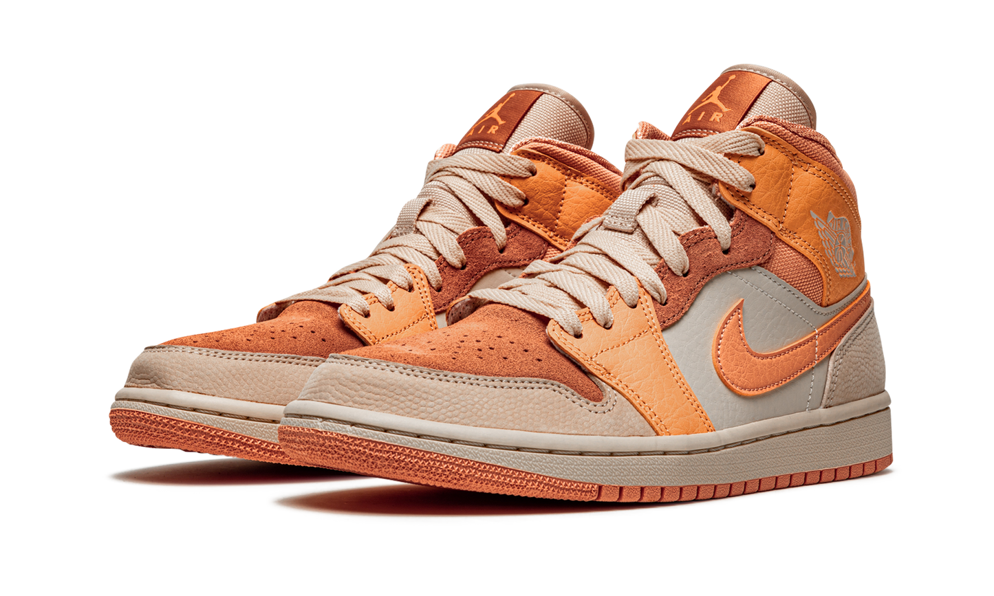 AIR JORDAN 1 MID WMNS "Apricot"