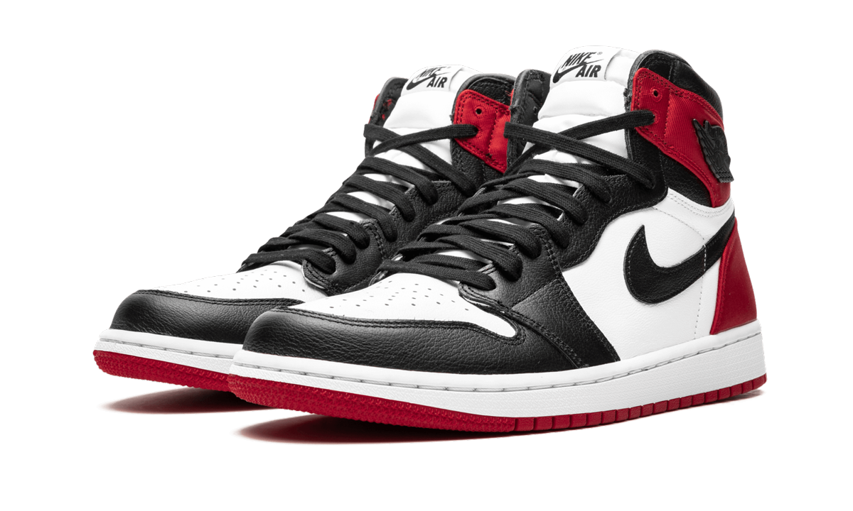 AIR JORDAN 1 HIGH OG WMNS "Satin Black Toe"