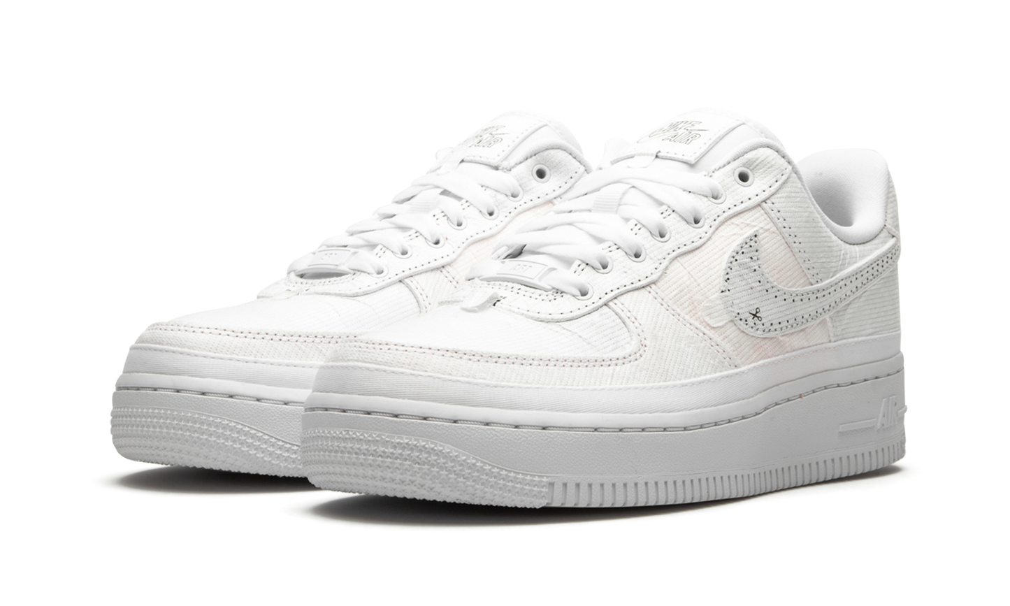 AIR FORCE 1 LO LX WMNS "Reveal - Black Swoosh"