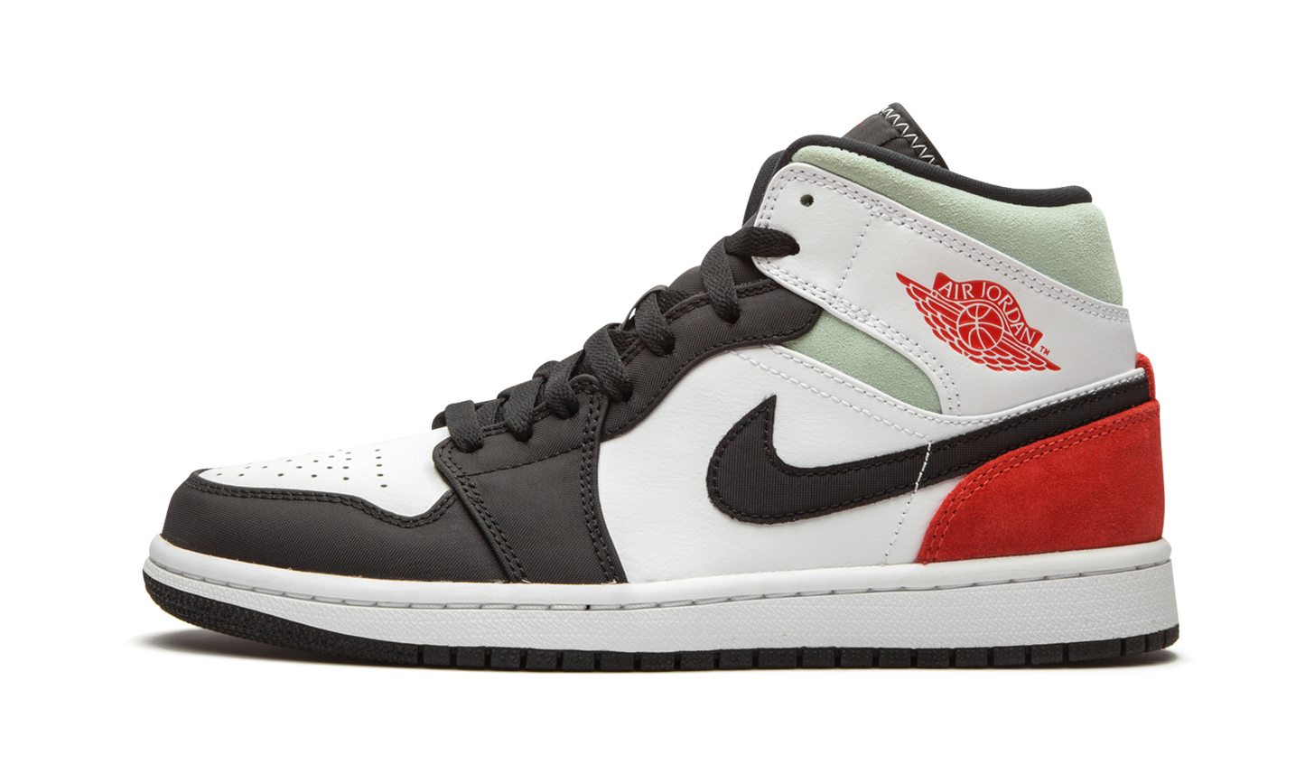 Jordan 1 Mid SE "Red Black Toe"