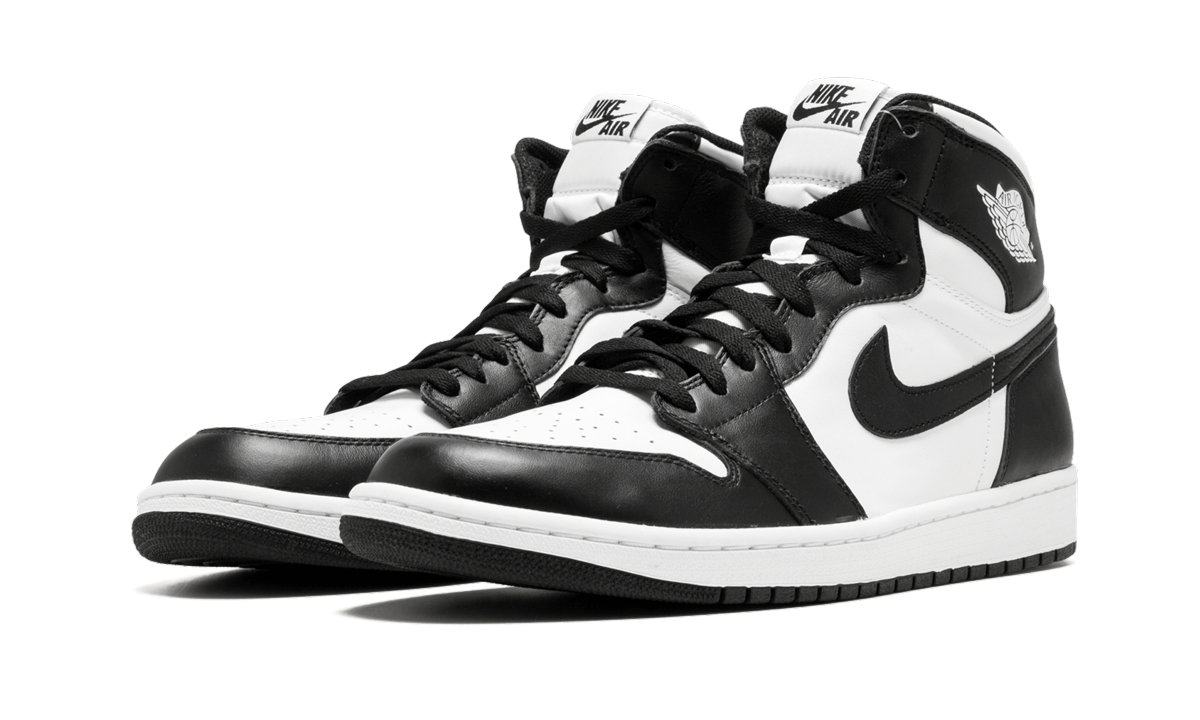 Air Jordan 1 Retro High OG "Black / White 2014"