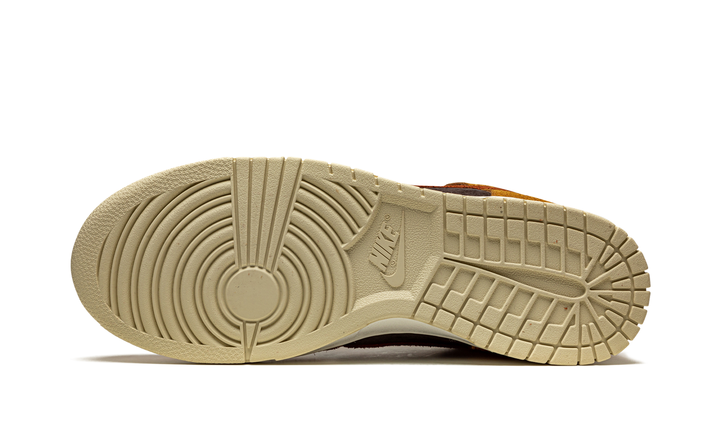 Dunk High PRM "Dark Curry"