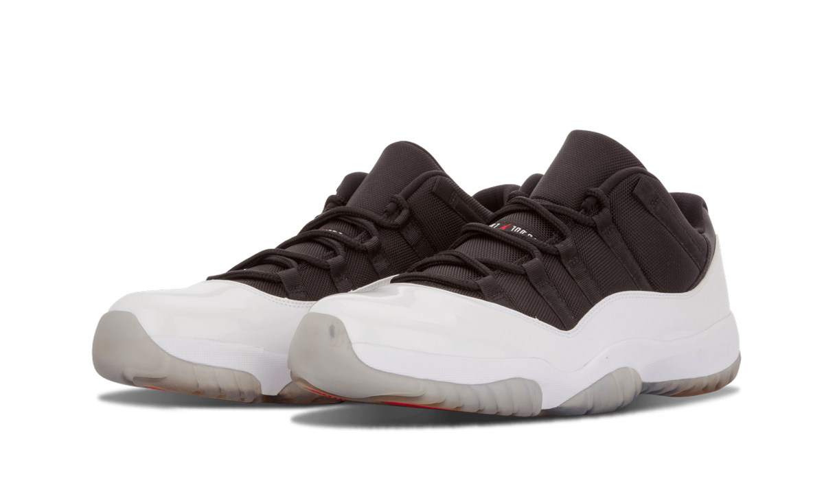 Air Jordan 11 Retro Low "Tuxedo"