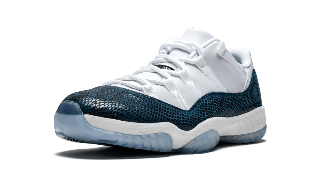 Air Jordan 11 Retro Low LE "Blue Snakeskin"