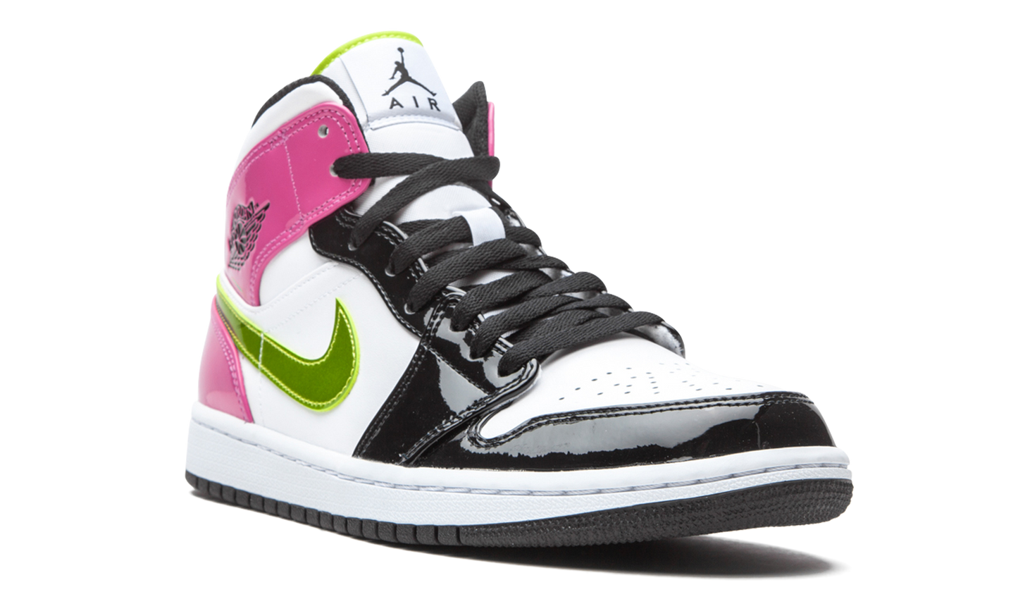 Air Jordan 1 Mid SE "Cyber / Active Fuchsia"