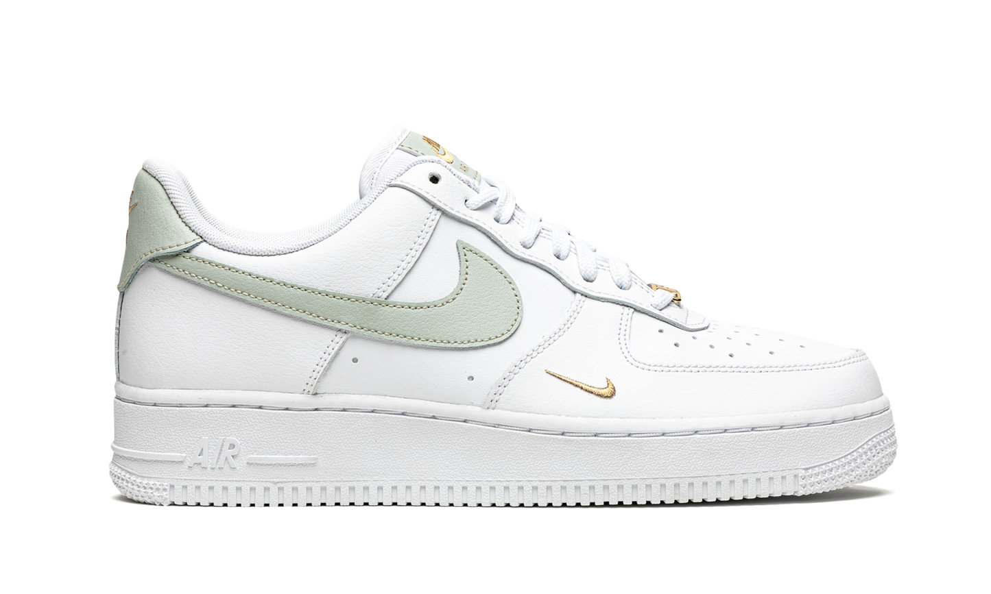 AIR FORCE 1 LO MNS WMNS "White / Grey / Gold"