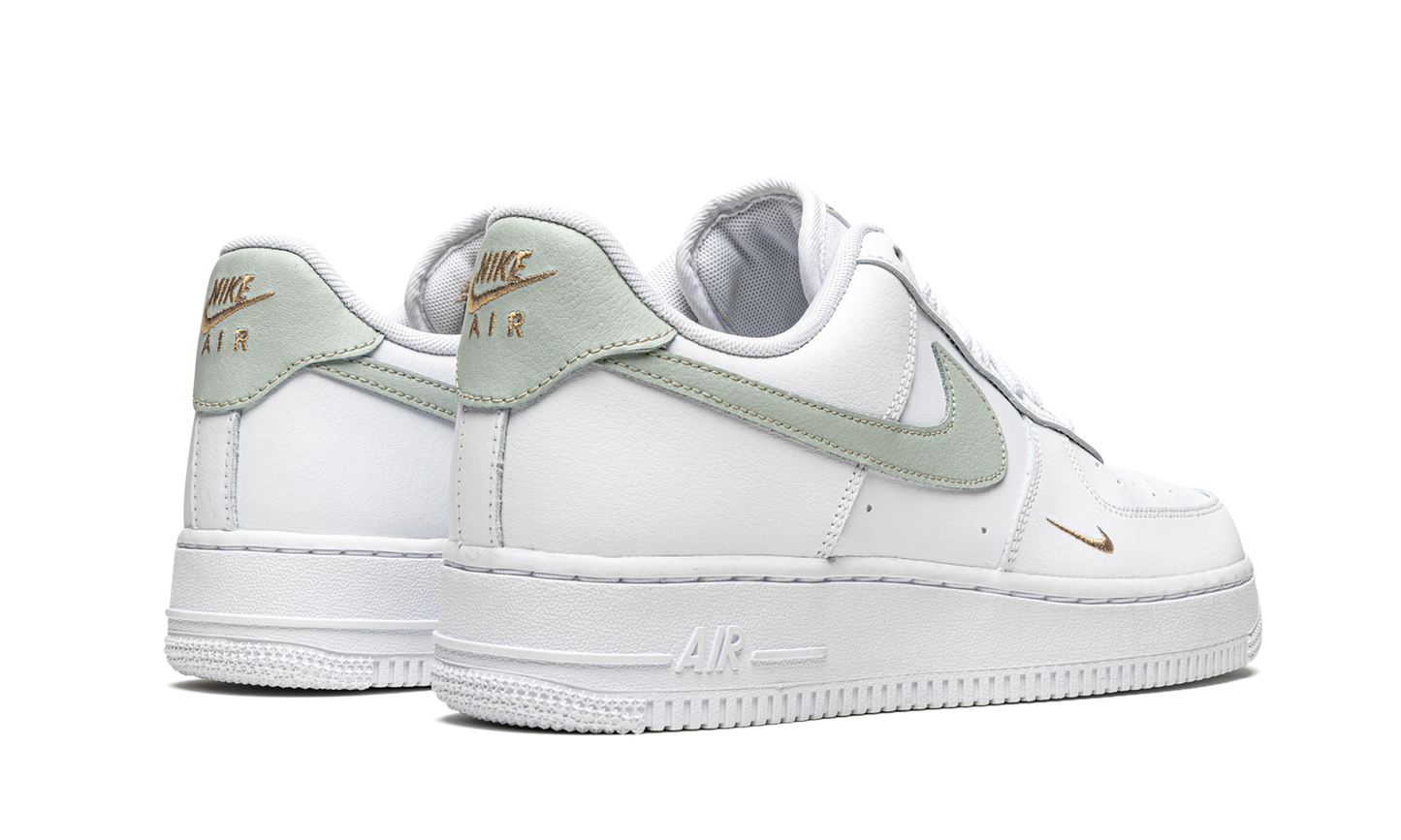 AIR FORCE 1 LO MNS WMNS "White / Grey / Gold"