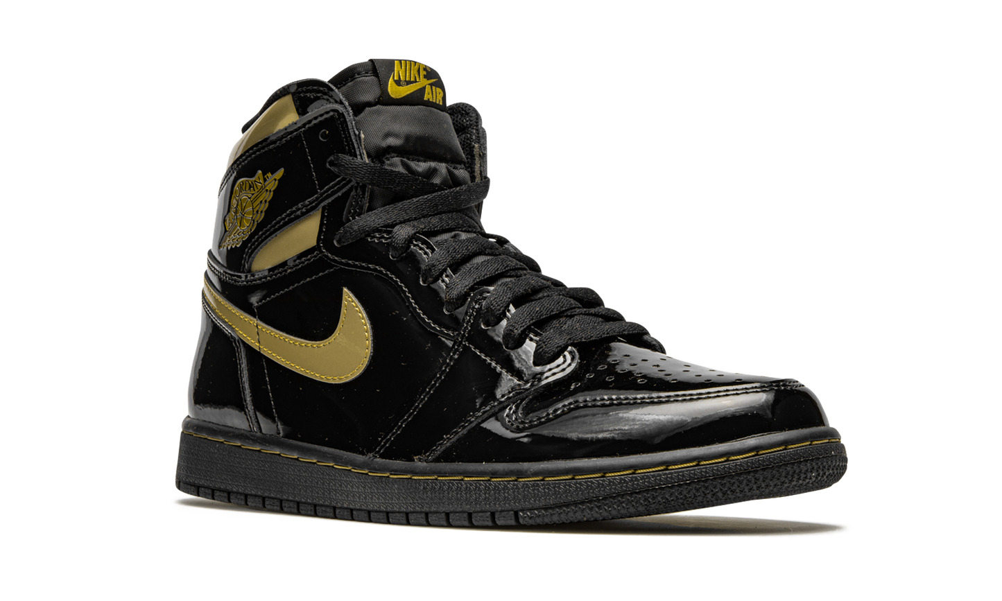 Air Jordan 1 Retro High OG "Black Metallic Gold"