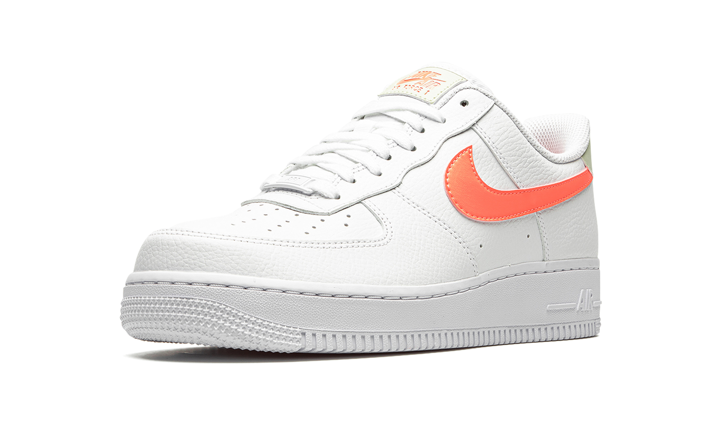 AIR FORCE 1 07 MNS WMNS "ATOMIC PINK"
