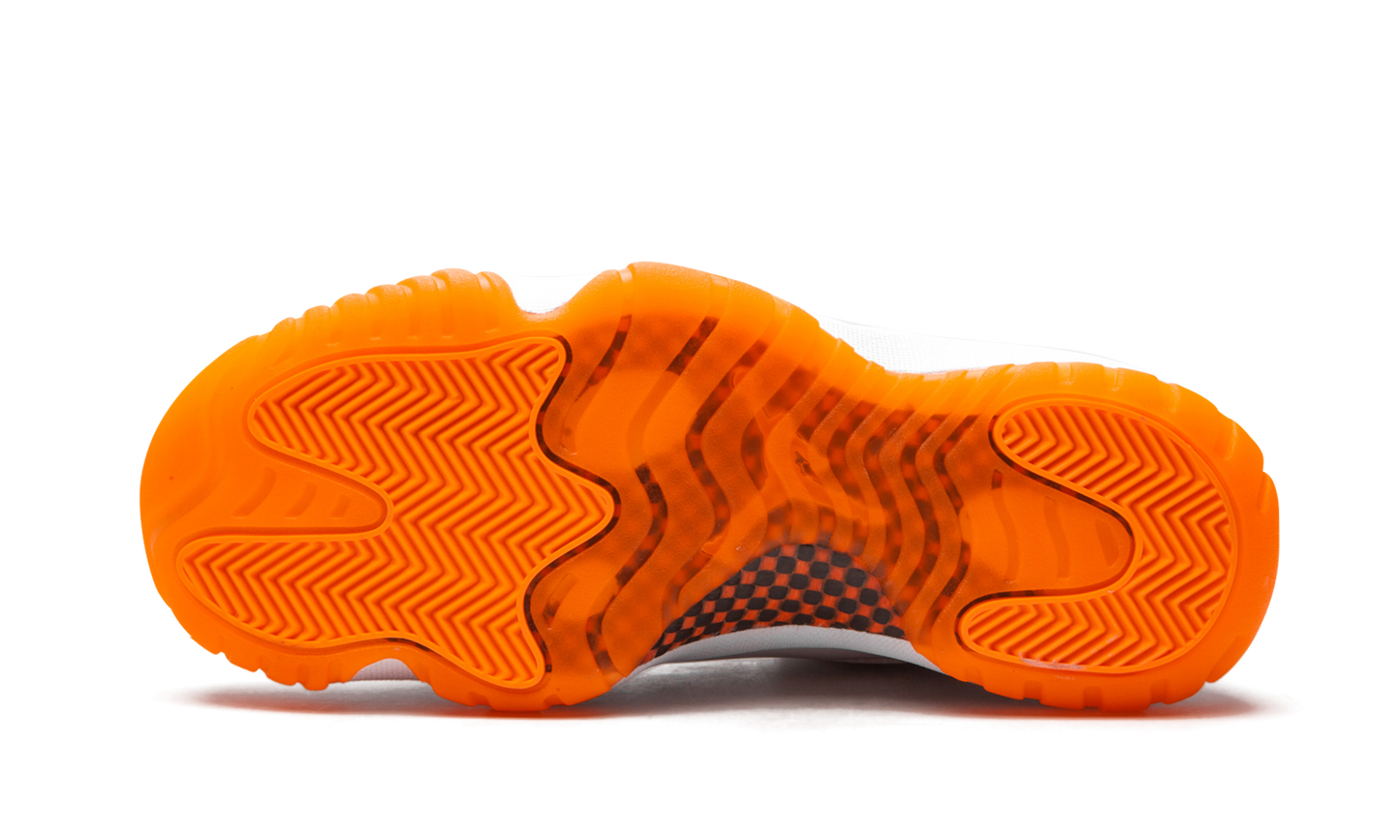 AIR JORDAN 11 LOW WMNS "Bright Citrus"