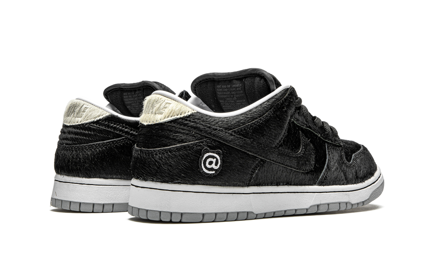 SB Dunk Low "Medicom Toy - BE@RBRICK"
