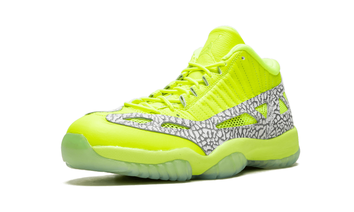 Air Jordan 11 Retro Low IE