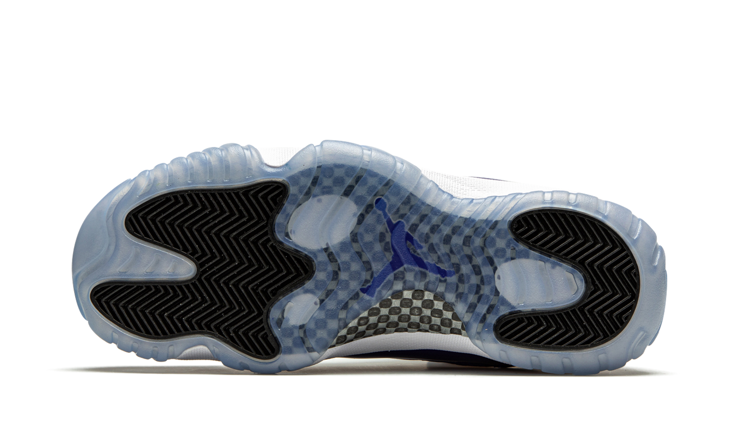 AIR JORDAN 11 LOW WMNS "Concord Sketch"