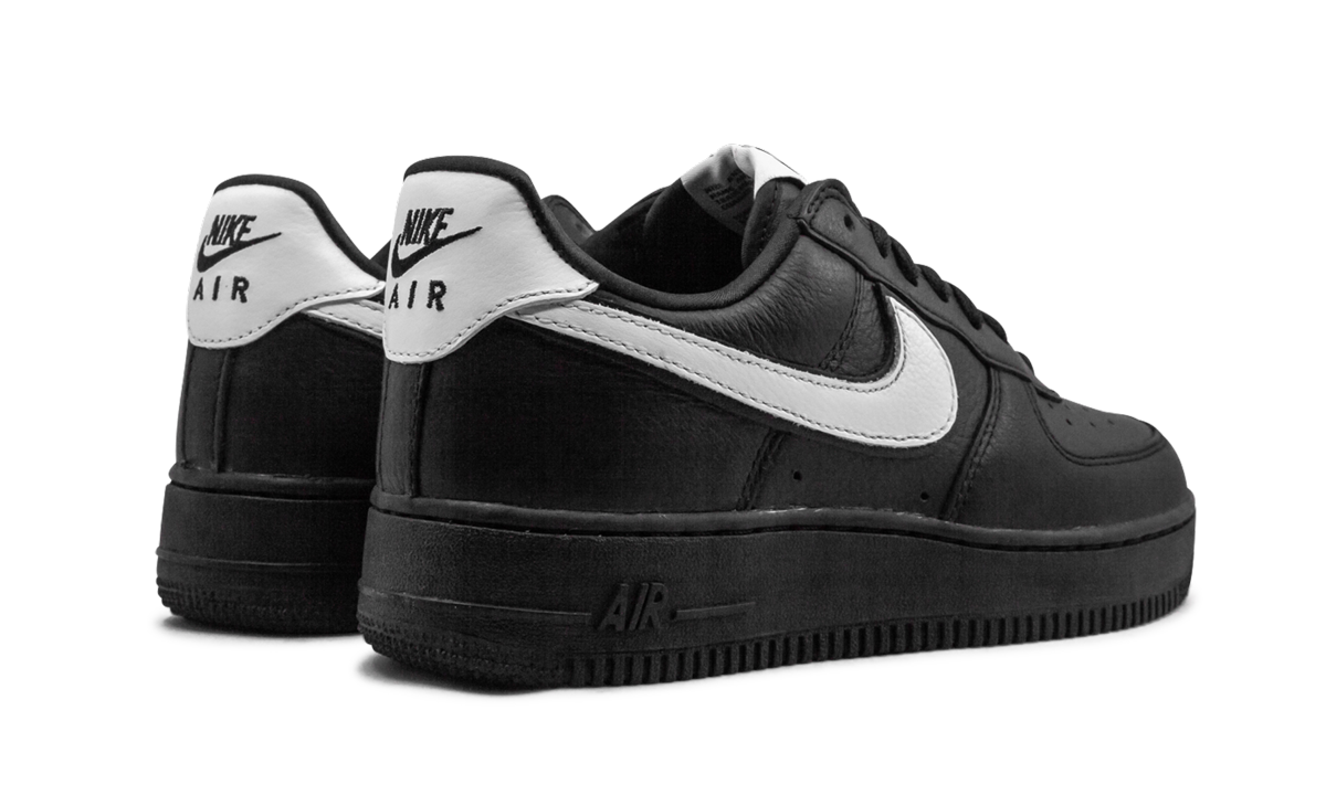 Air Force 1 Low Retro QS "Black"