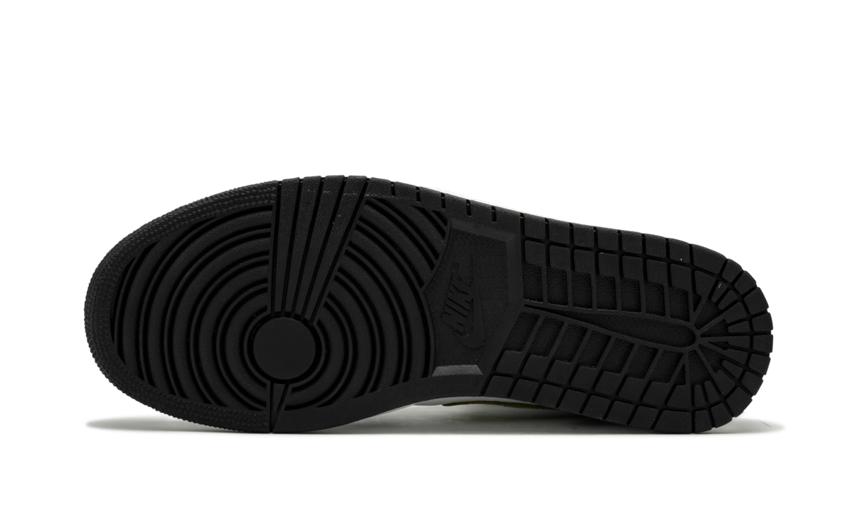 Air Jordan 1 Mid SE "Black Gold Patent Leather"