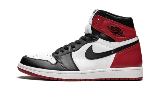 Air Jordan 1 Retro High OG "Black Toe 2016"