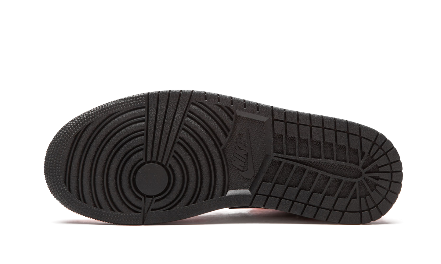 Air Jordan 1 Mid SE "Turf Orange"