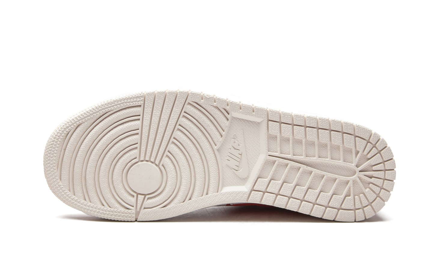 Air Jordan 1 Centre Court "University Red"