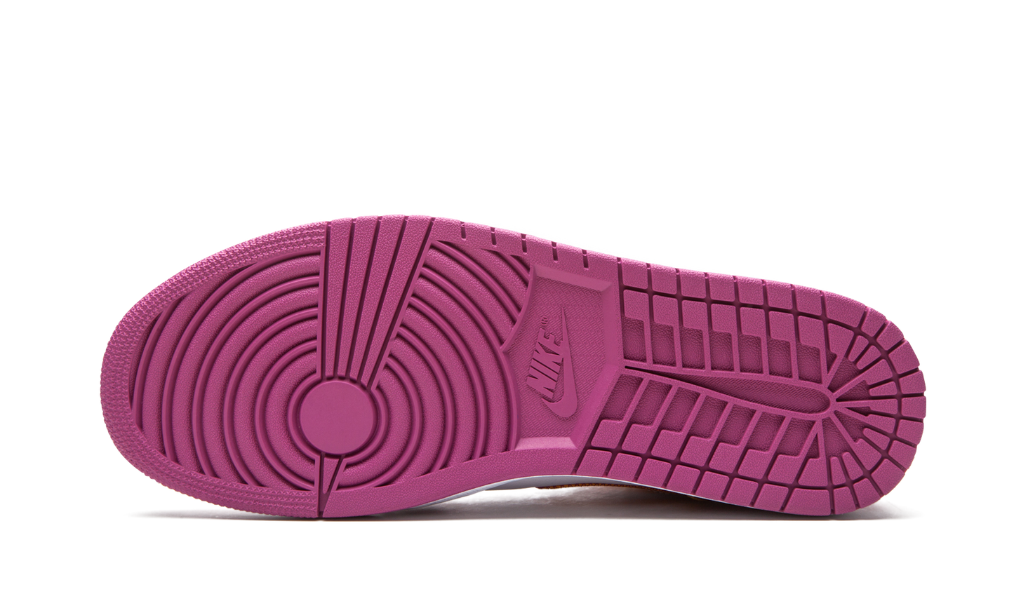 Air Jordan 1 Mid "Dia de los Muertos"