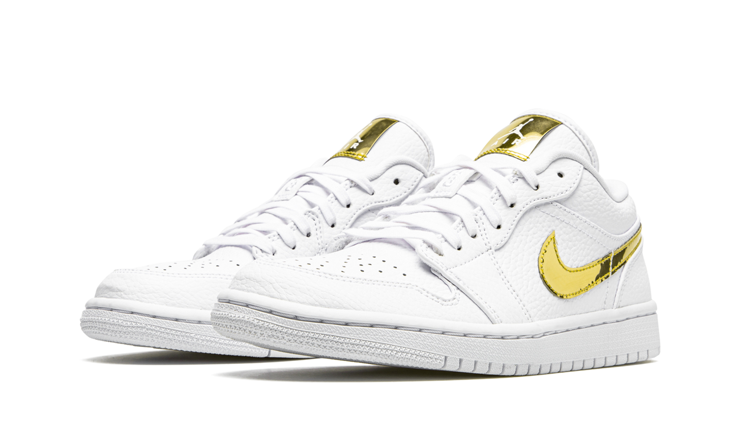 AIR JORDAN 1 LO SE WMNS "White Metallic Gold"