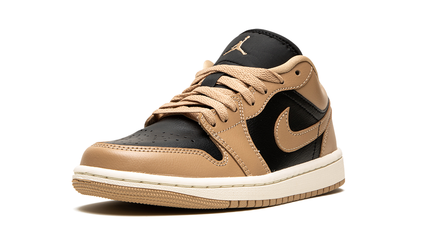 Air Jordan 1 Low WMNS "Desert / Black"