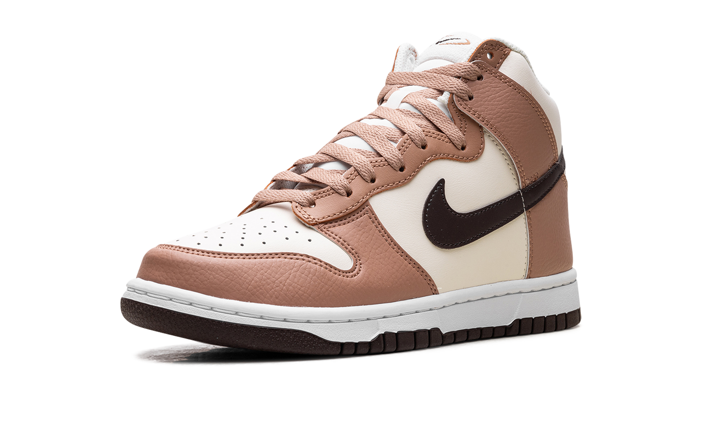 DUNK HIGH WMNS "Dusted Clay"