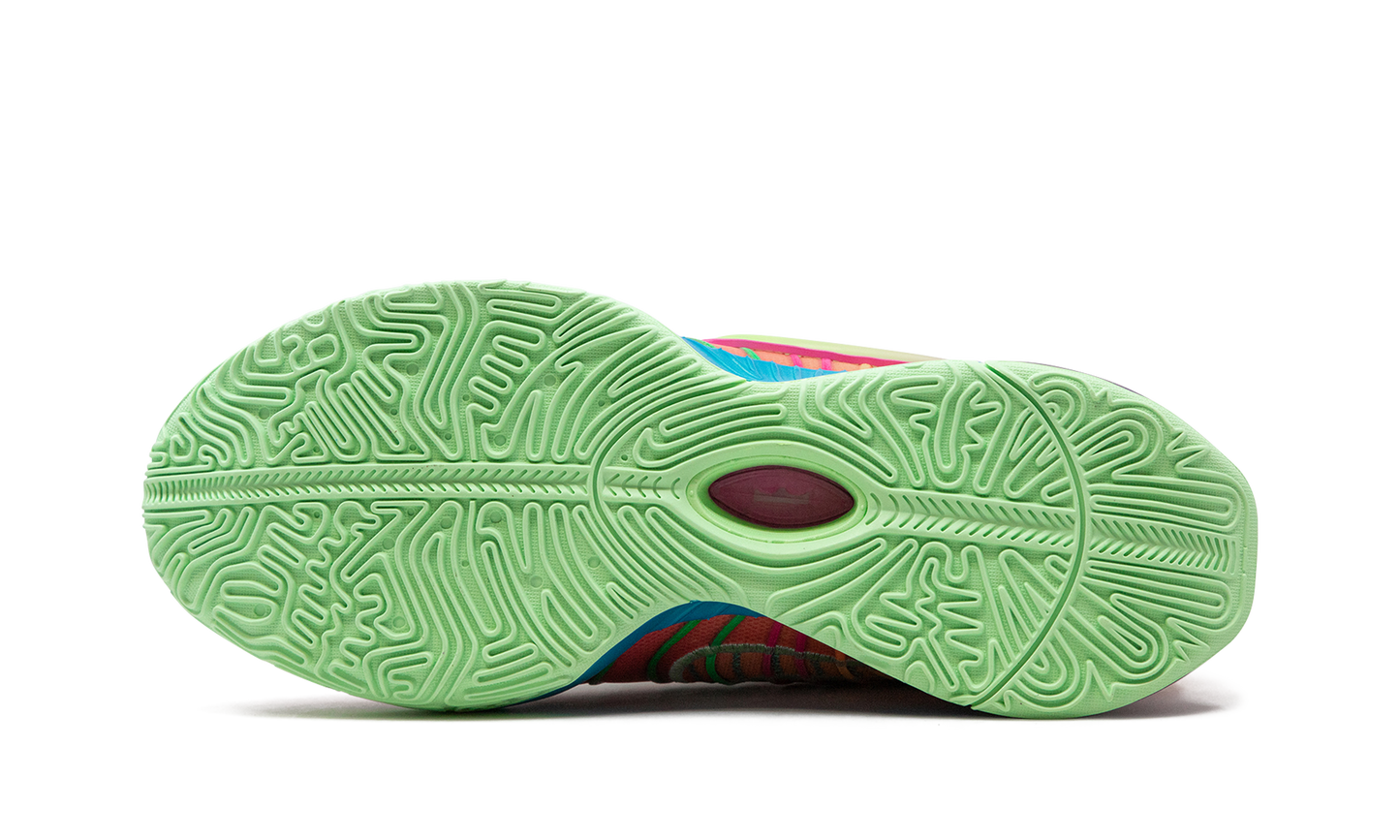 LeBron 21 "Optimism"