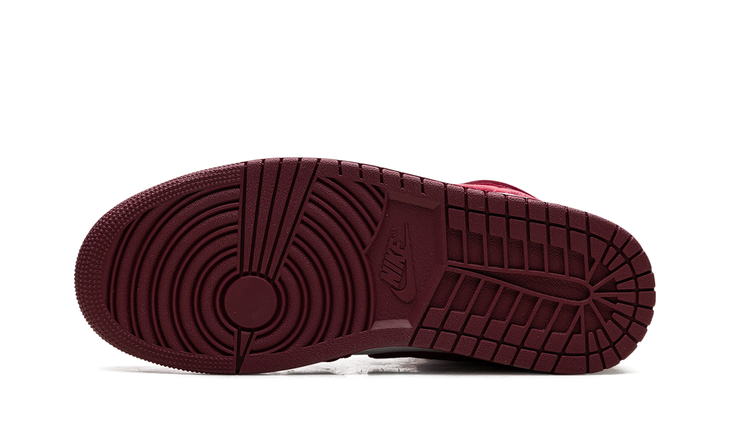 JORDAN 1 MID SE WMNS "Red Velvet"