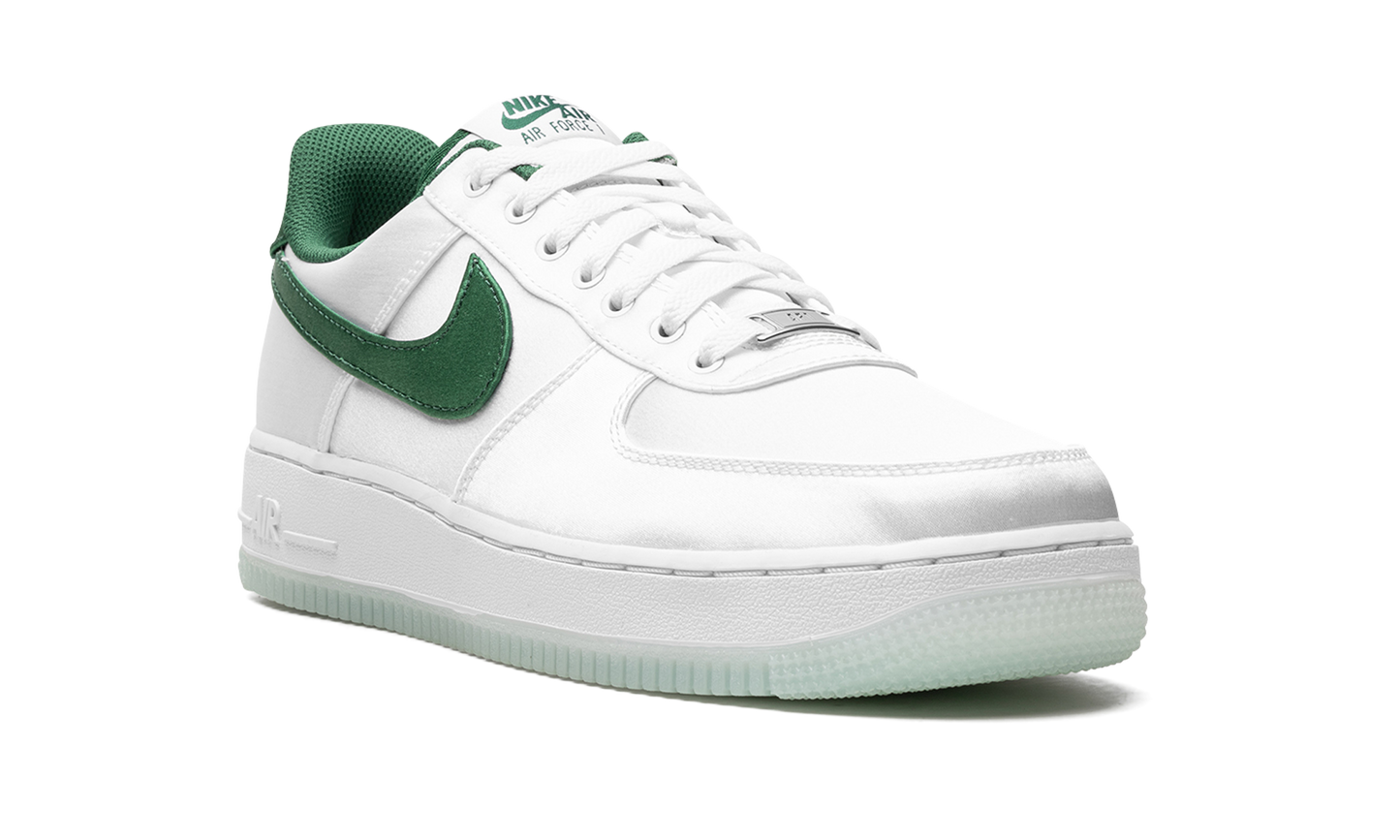 AIR FORCE 1 LO WMNS "Satin Pine Green"