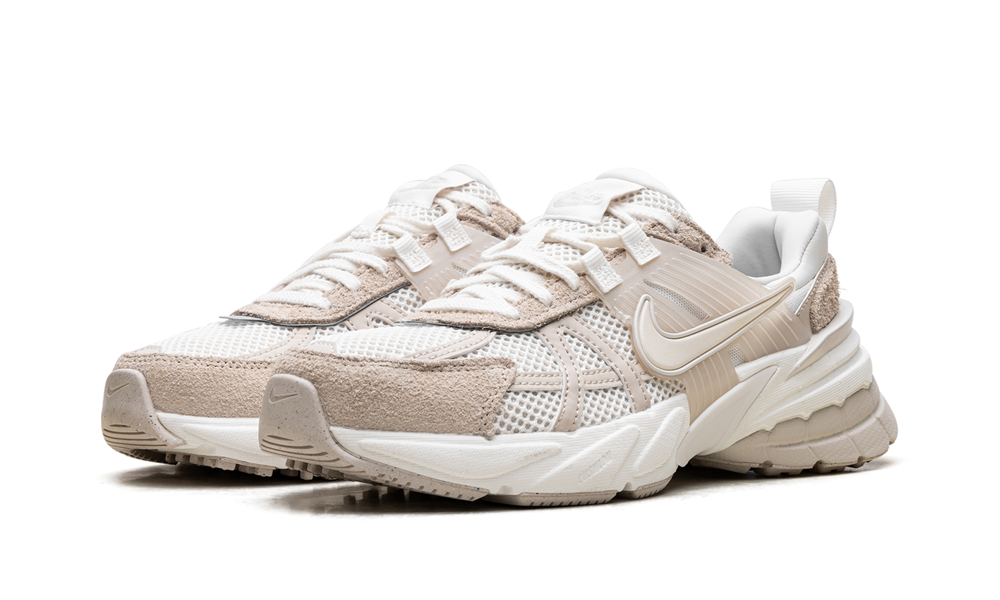 V2K Run WMNS "Sail Sand Drift"
