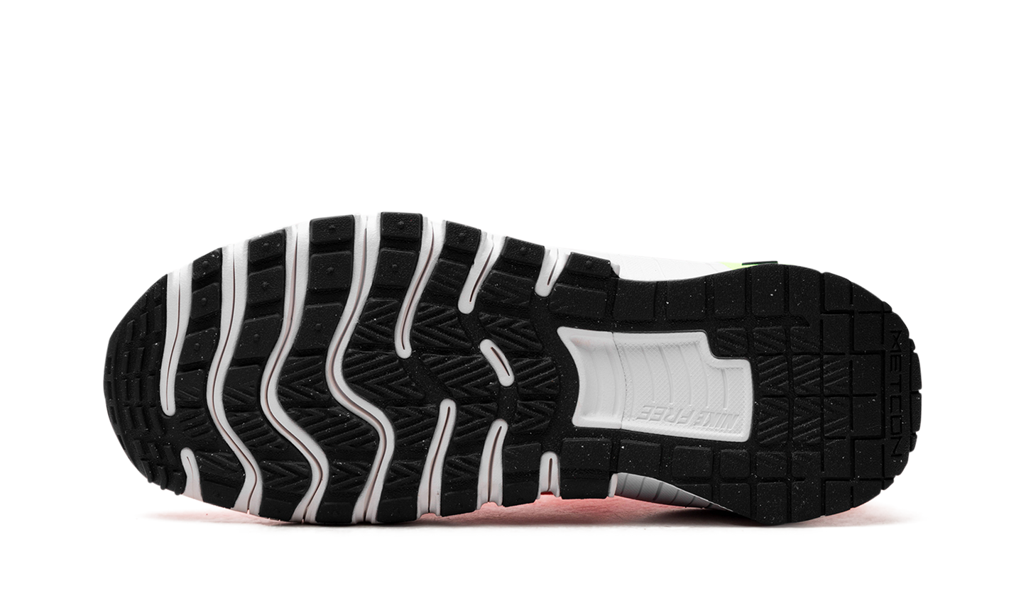 Free Metcon 6 WMNS "Orange"