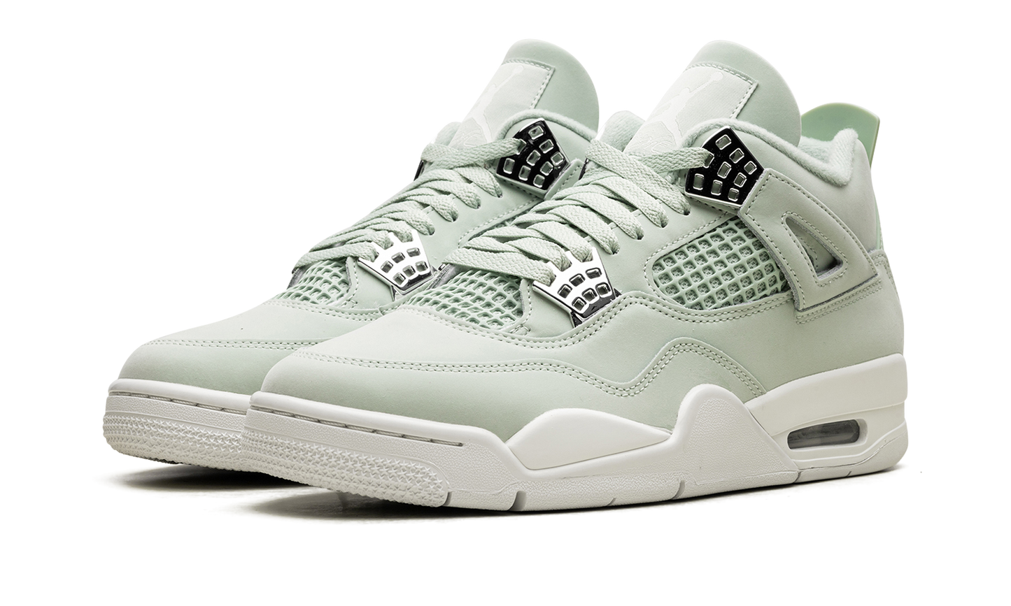 Air Jordan 4 WMNS "Abundance"