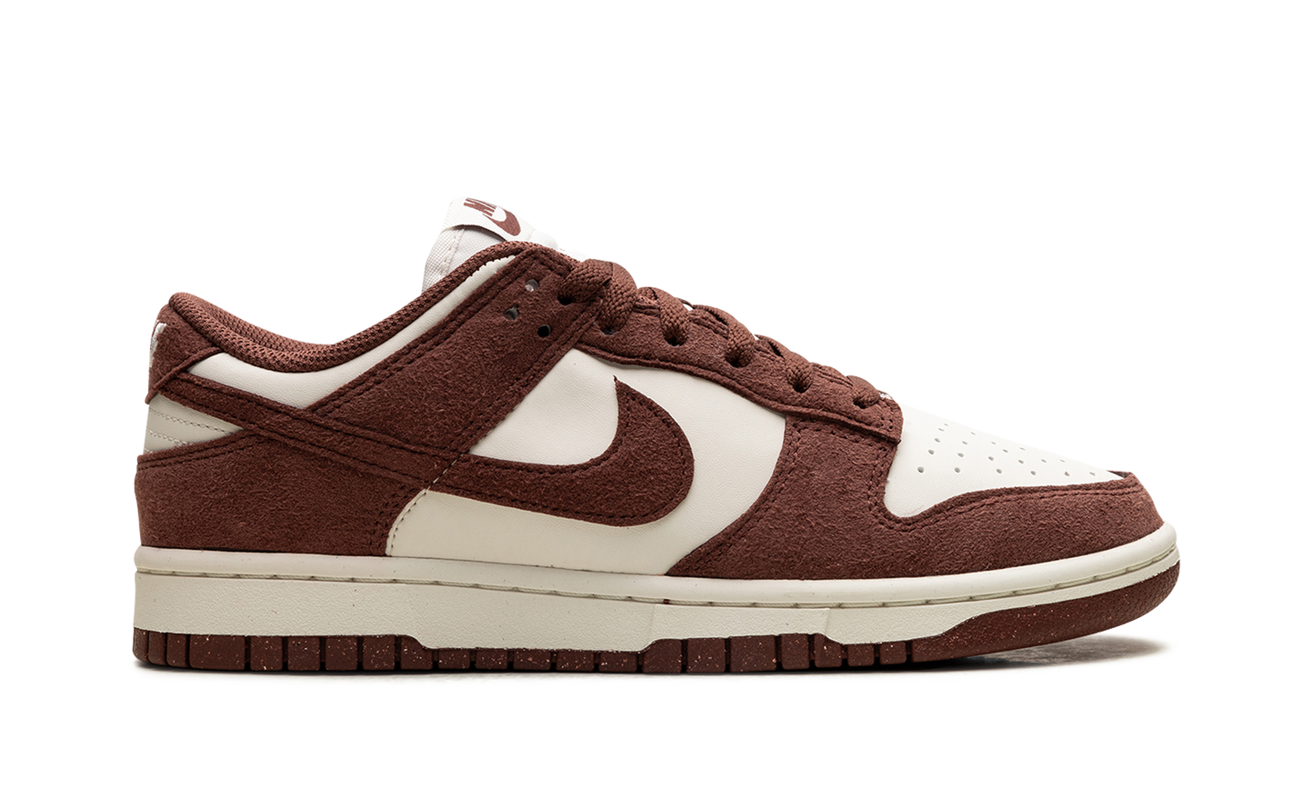 Dunk Low Next Nature WMNS "Red Sepia"