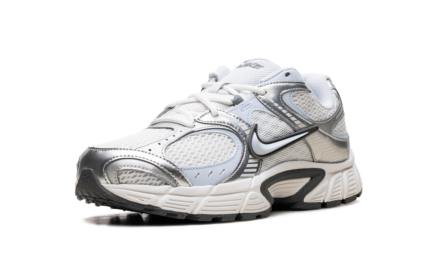 V5 RNR WMNS "Summit White Blue Tint Photon Dust Smoke Grey"