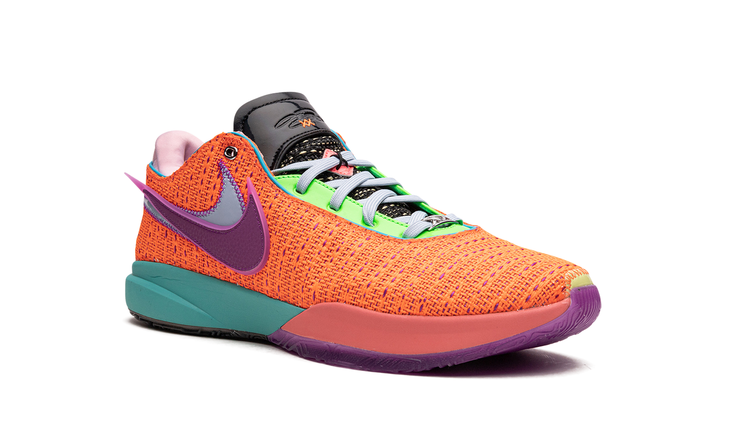 LeBron 20 "Chosen 1"