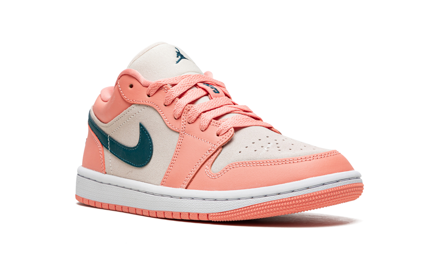 AIR JORDAN 1 LO WMNS "Light Madder Root"