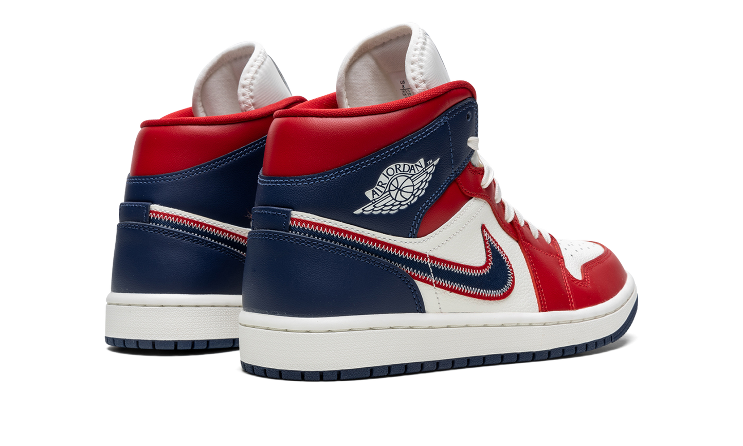 AIR JORDAN 1 MID SE WMNS "USA"