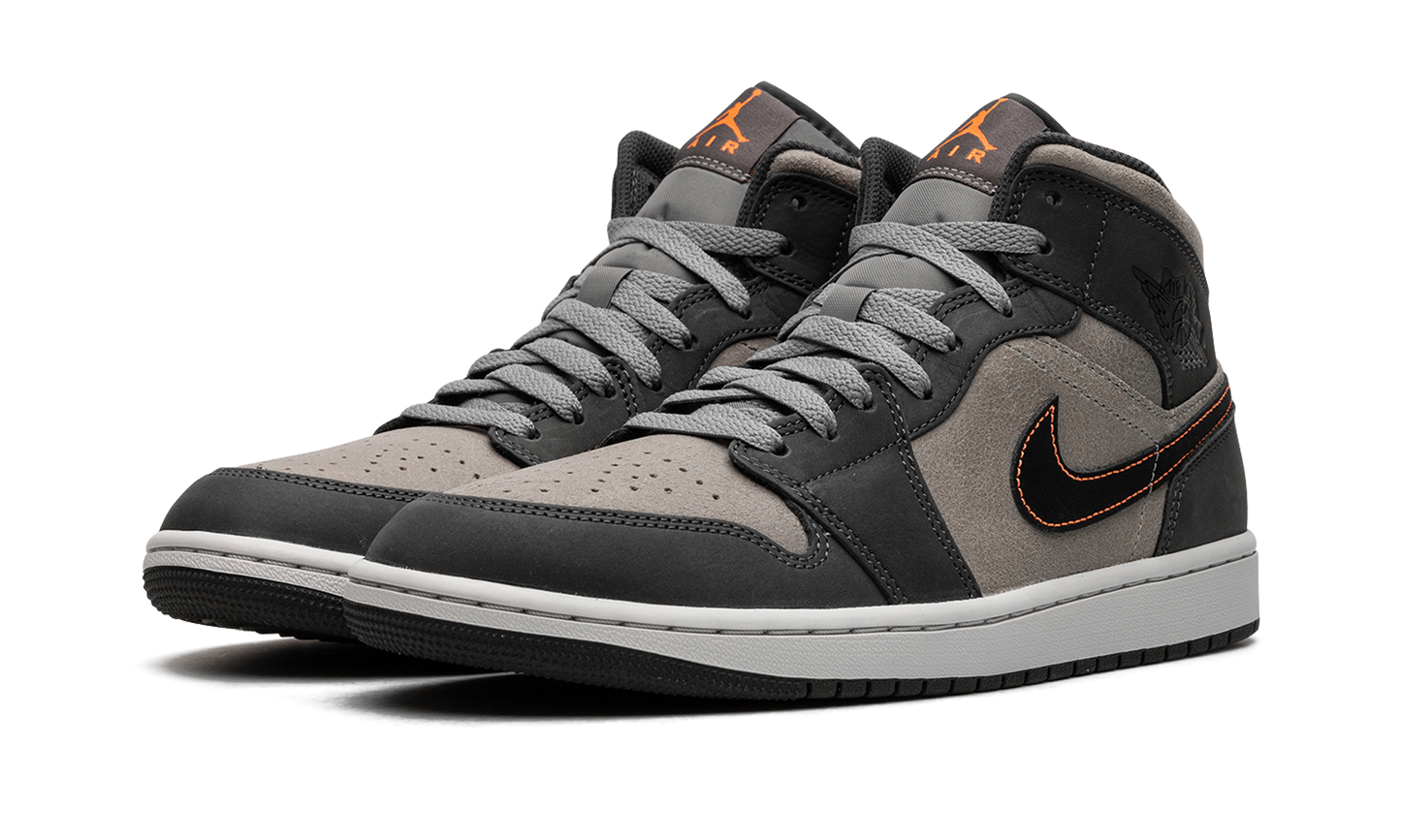 Air Jordan 1 Mid SE "Night Stadium"