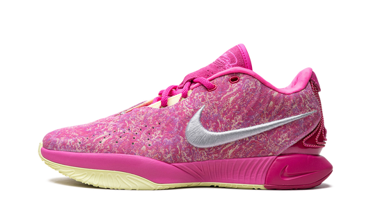 LeBron 21 "The World Is Your Oyster"