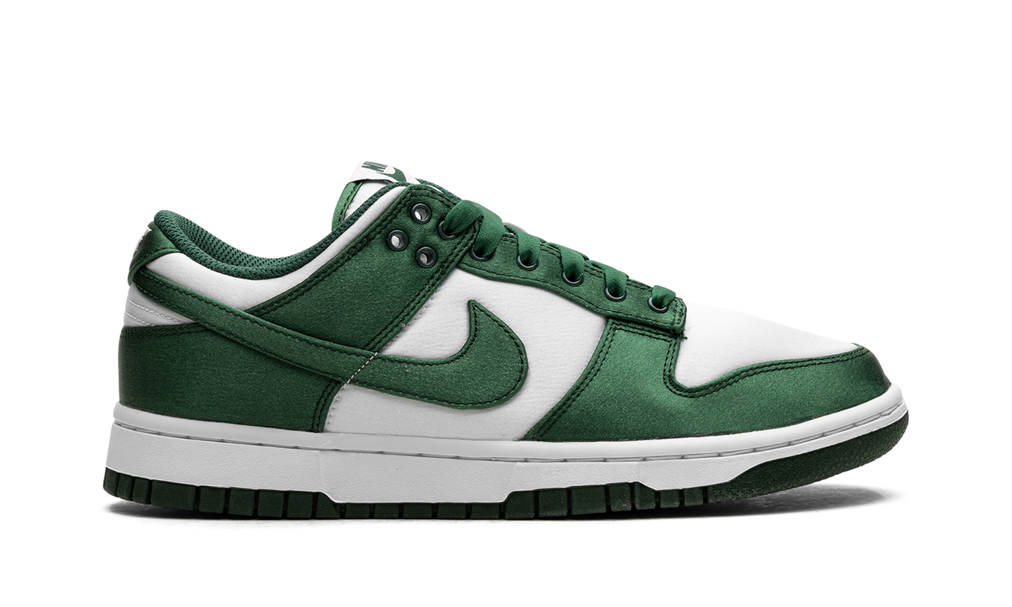 DUNK LOW WMNS "Green Satin"