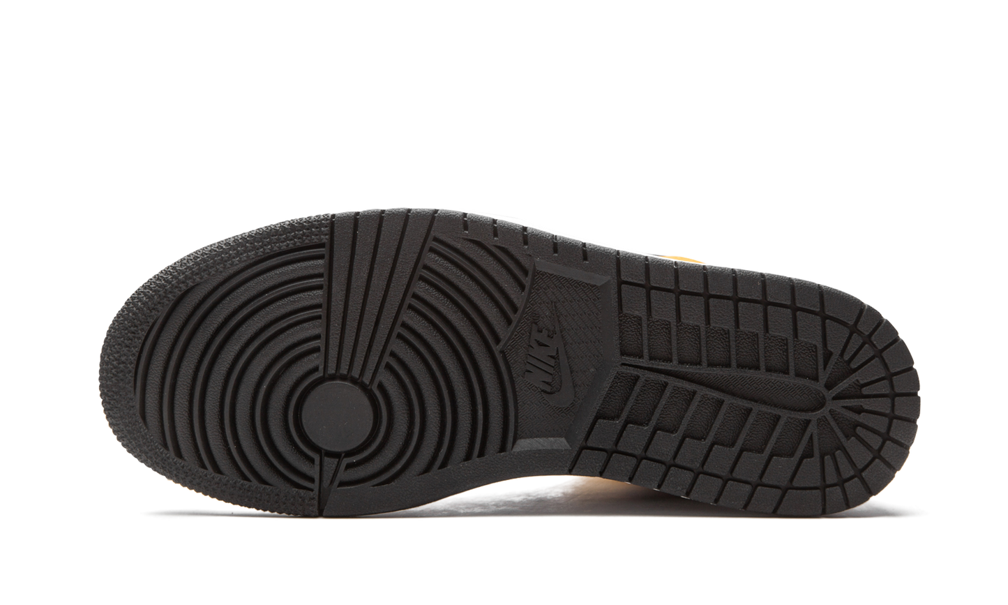 AIR JORDAN 1 MID WMNS "Perforated"