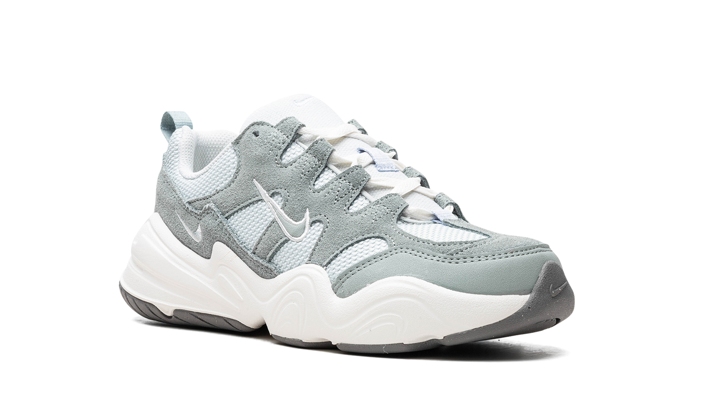 Tech Hera WMNS "Mica Green Grey"